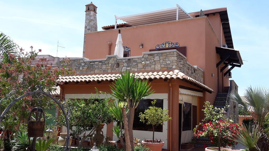 Villa Salvatore San Leone Eksteriør billede